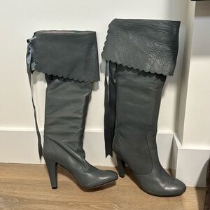 Vintage Red Valentino grey leather boots with design and bow. Sz.41 worn once.